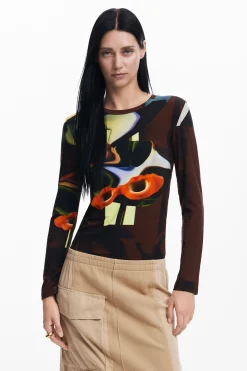 Arty T-shirt