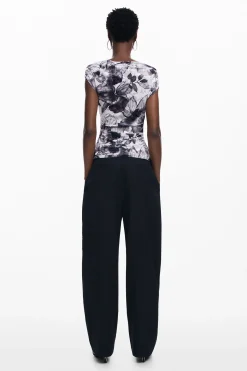 Asymmetric floral T-shirt