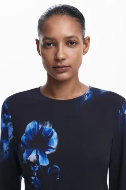 Asymmetric T-shirt