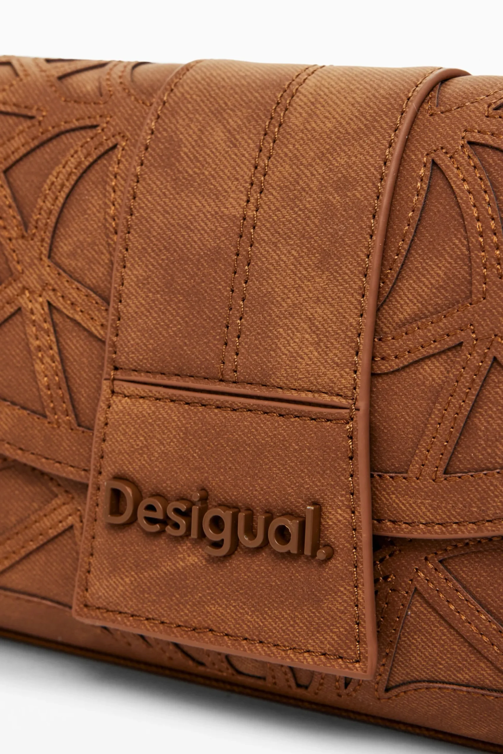 Bag with geometric embossing