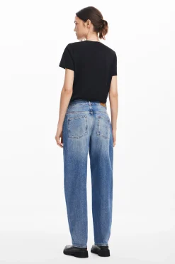 Balloon denim jeans