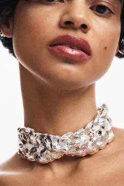 Chrome textured Zalio choker