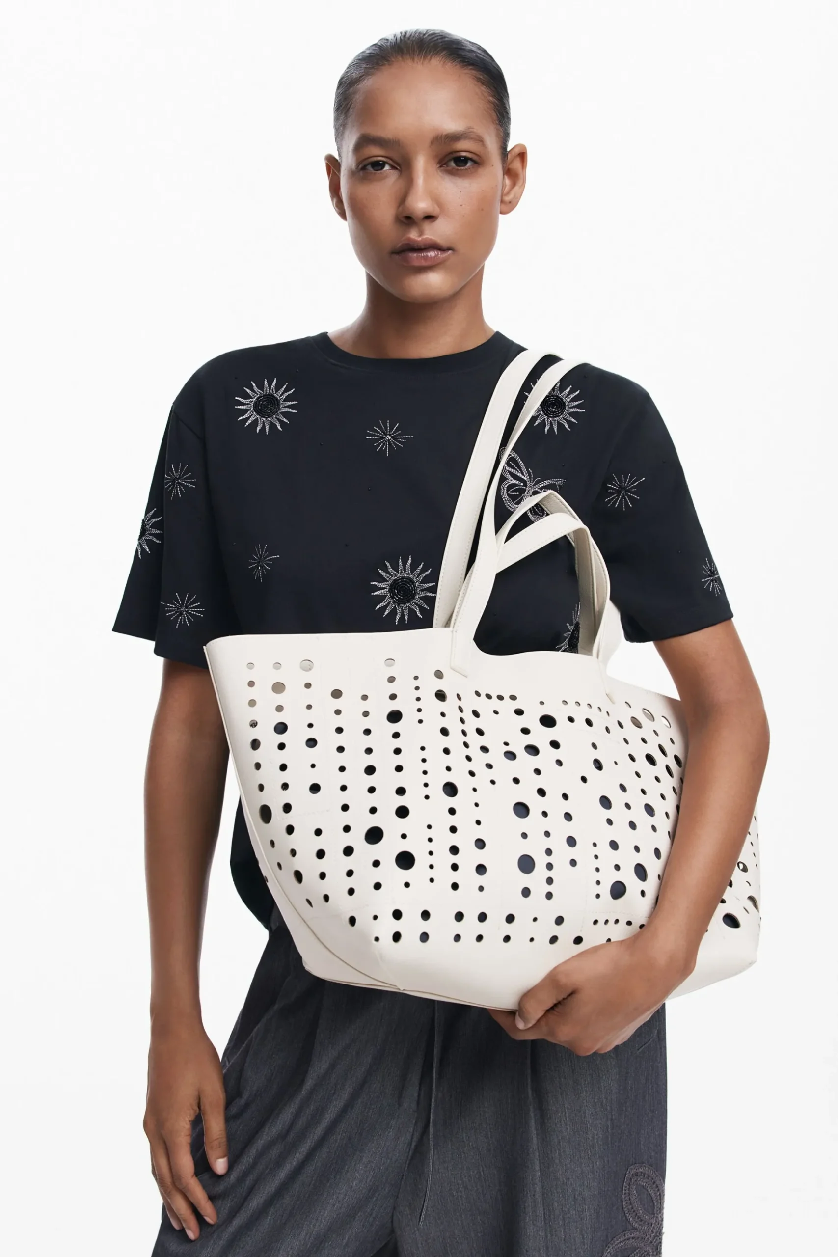 Circle shopper bag