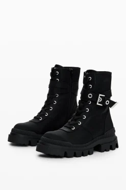 Combat boot