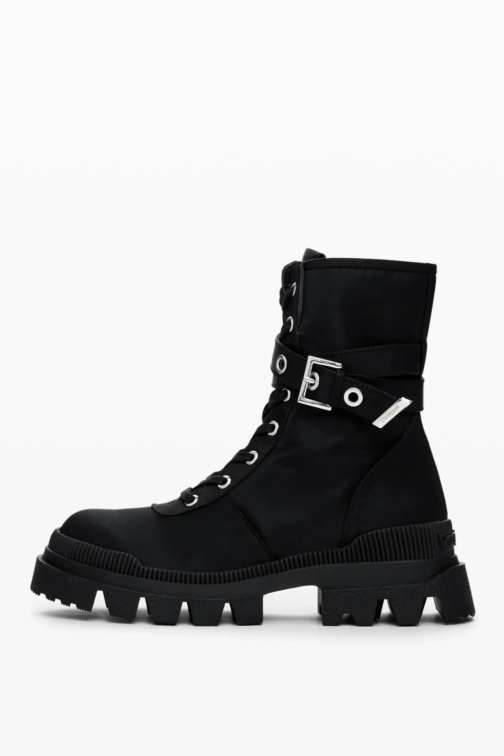 Combat boot