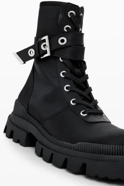Combat boot