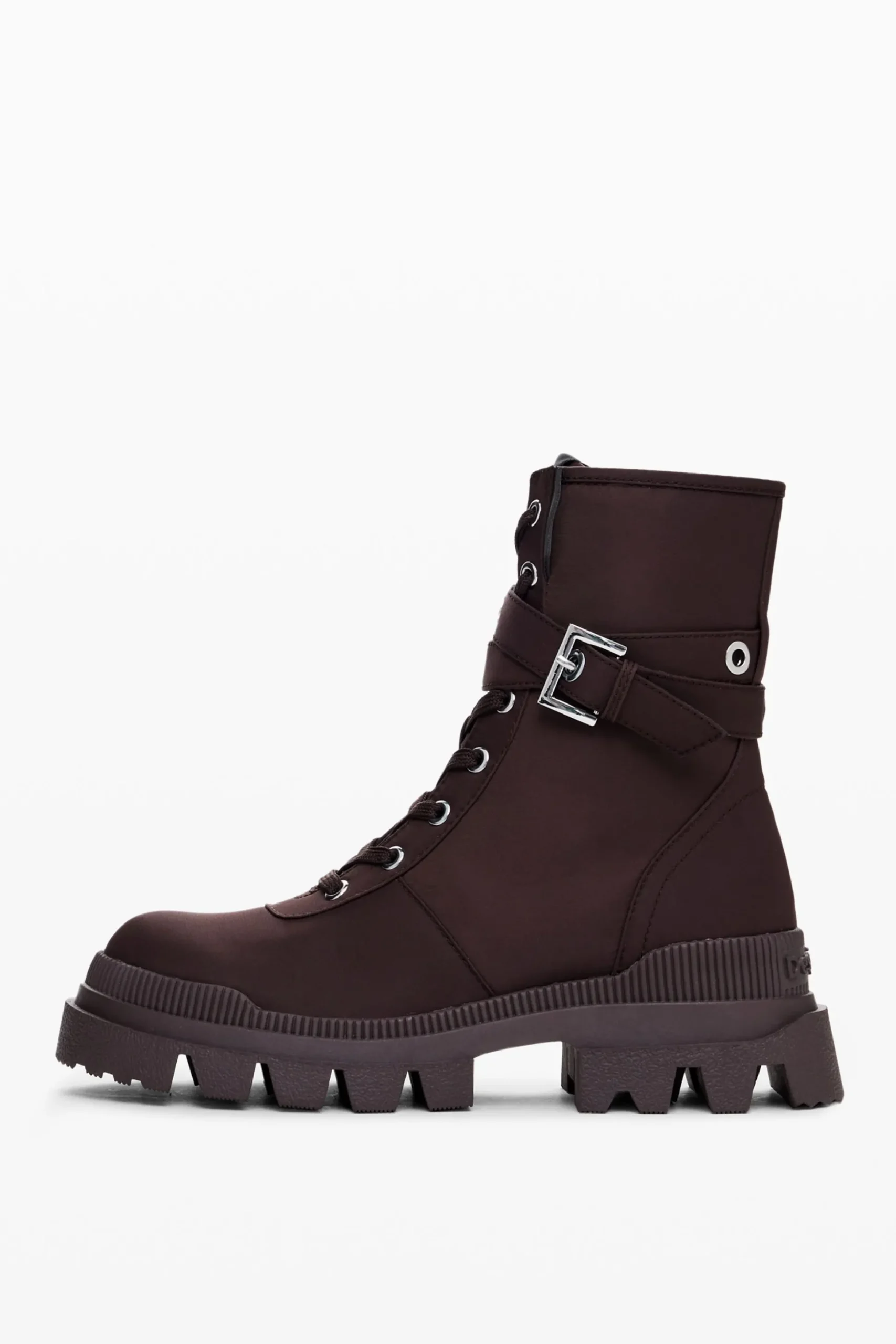 Combat boot