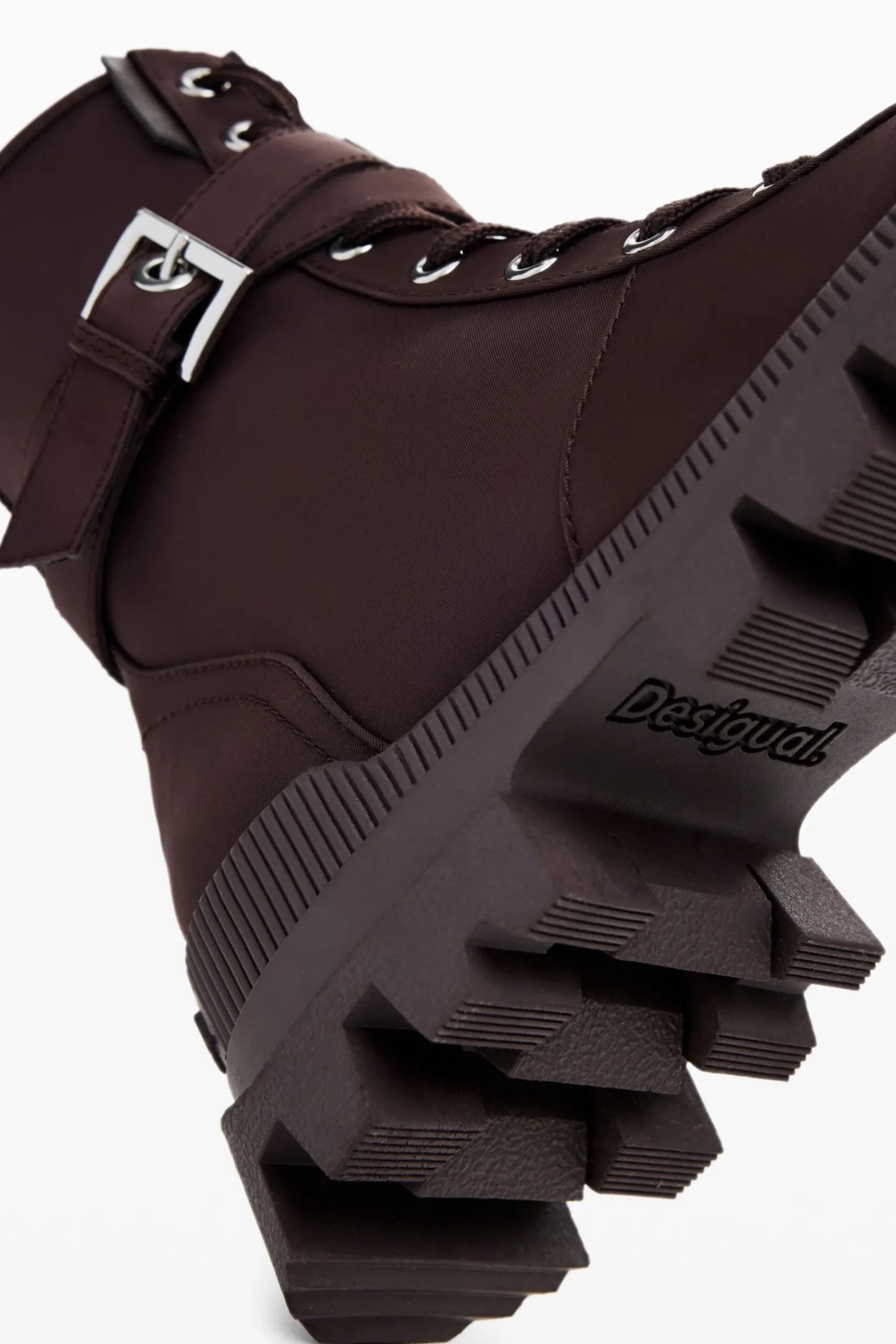 Combat boot