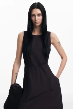 Combined plain dress