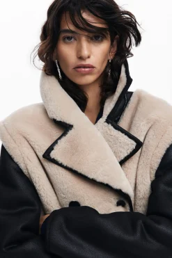 Detachable coat