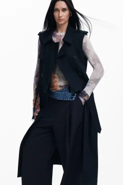 Detachable trench coat