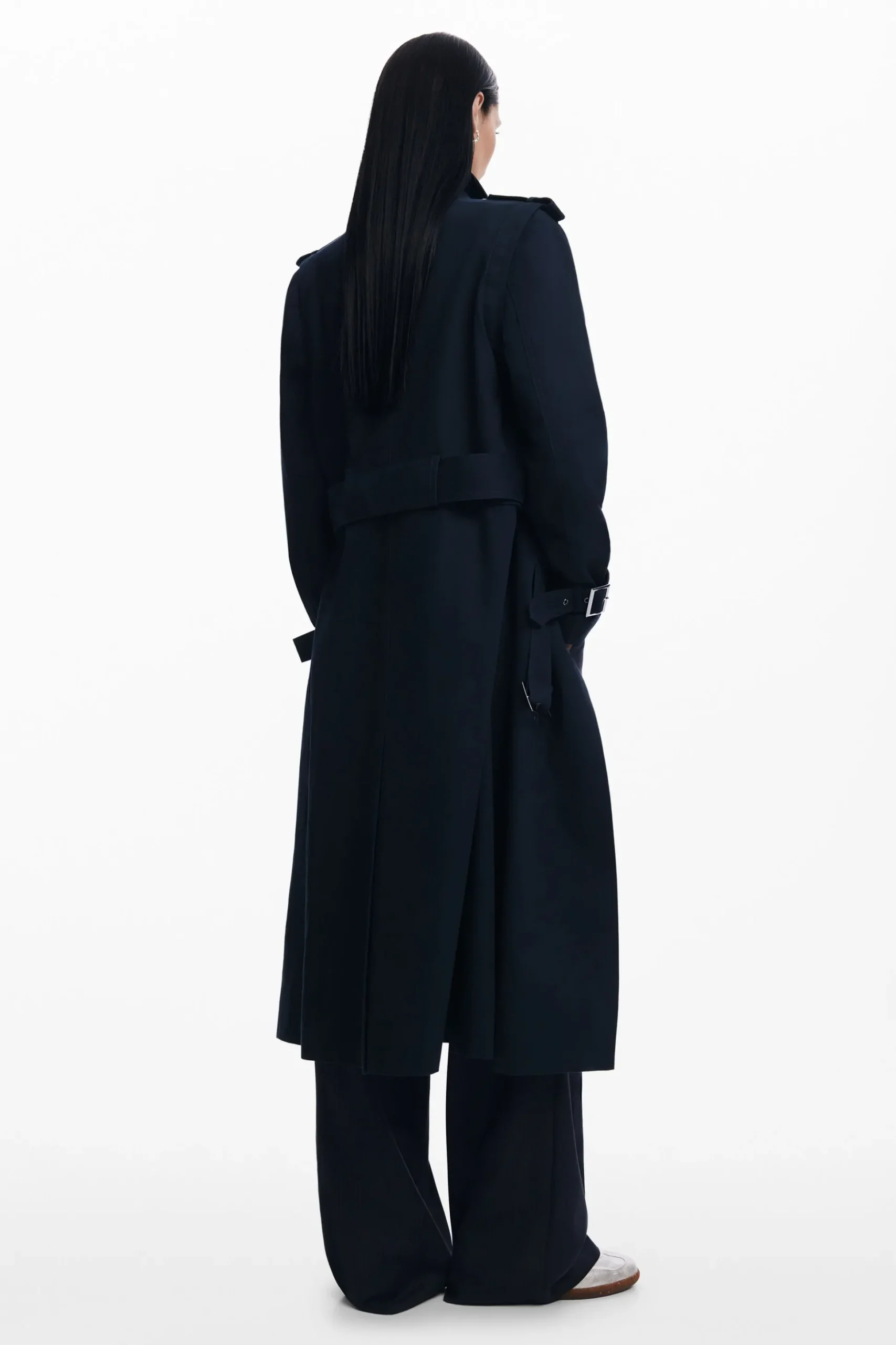 Detachable trench coat