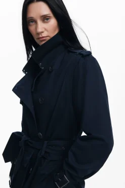 Detachable trench coat
