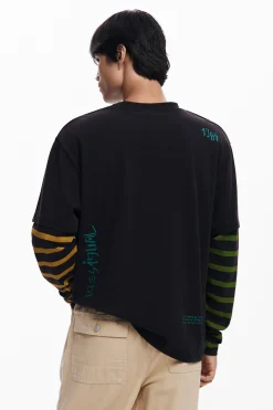 Double sleeve T-shirt