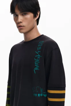 Double sleeve T-shirt