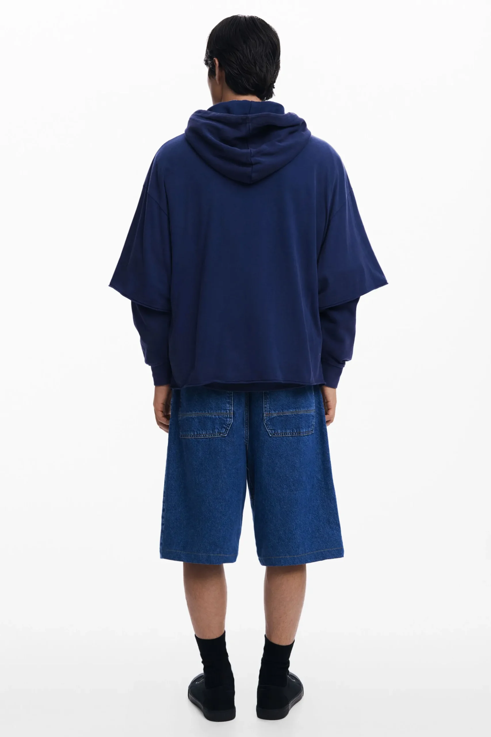 Double-sleeve sweatshirt