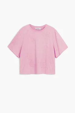 Embroidered flower T-shirt