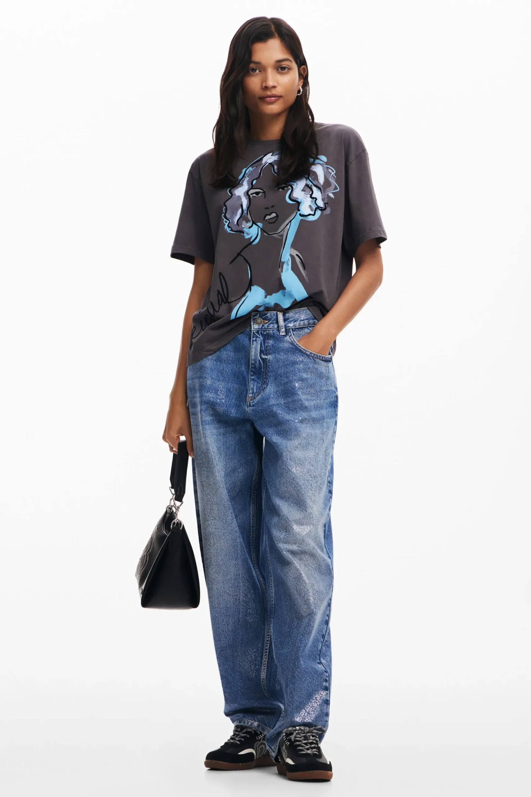 Face illustration T-shirt