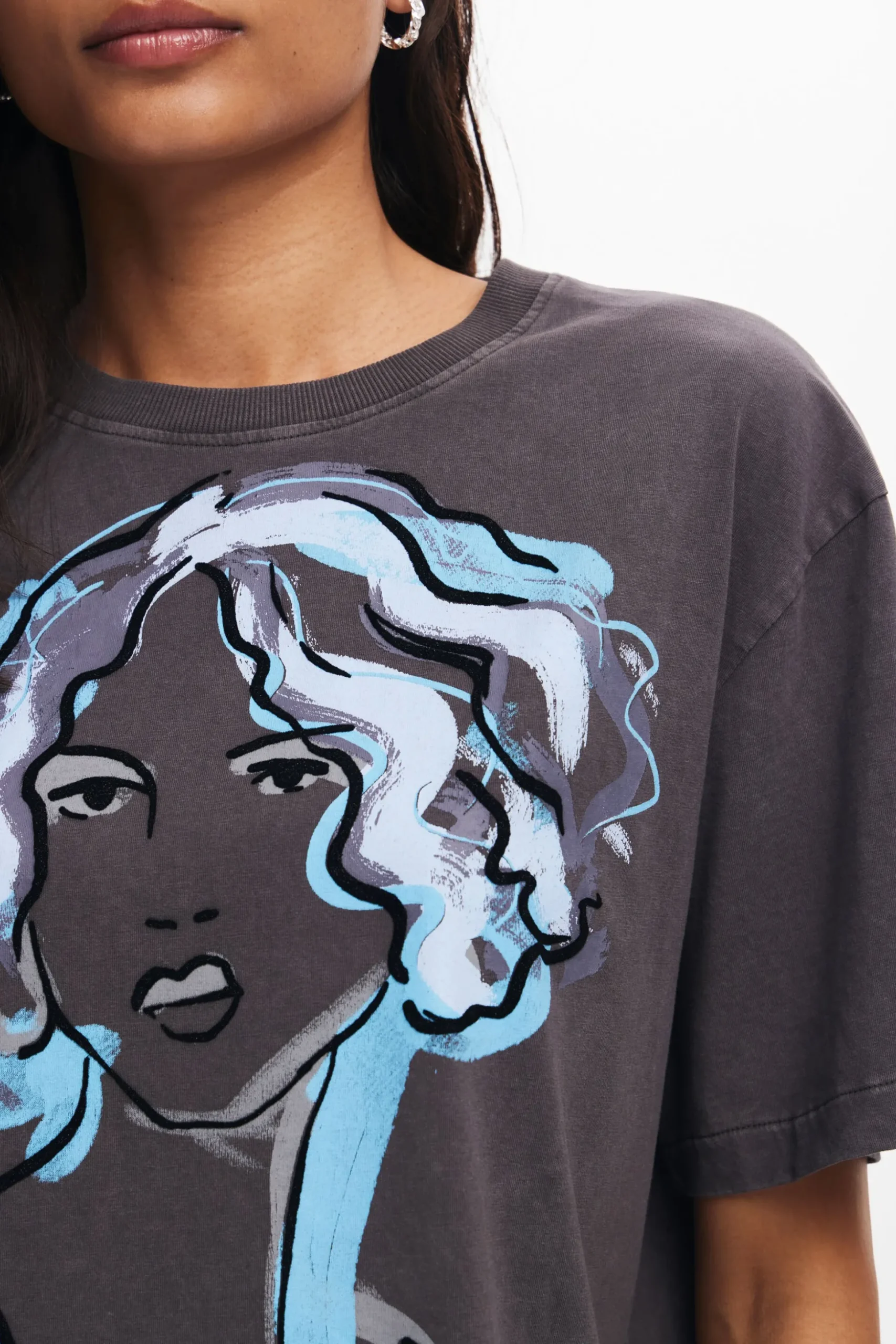Face illustration T-shirt
