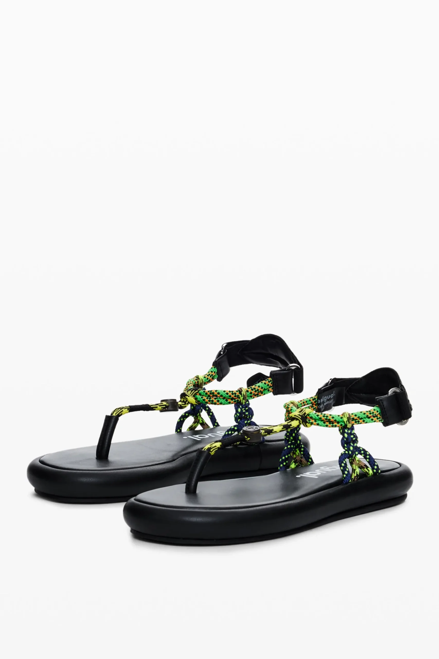 Flat rope sandals