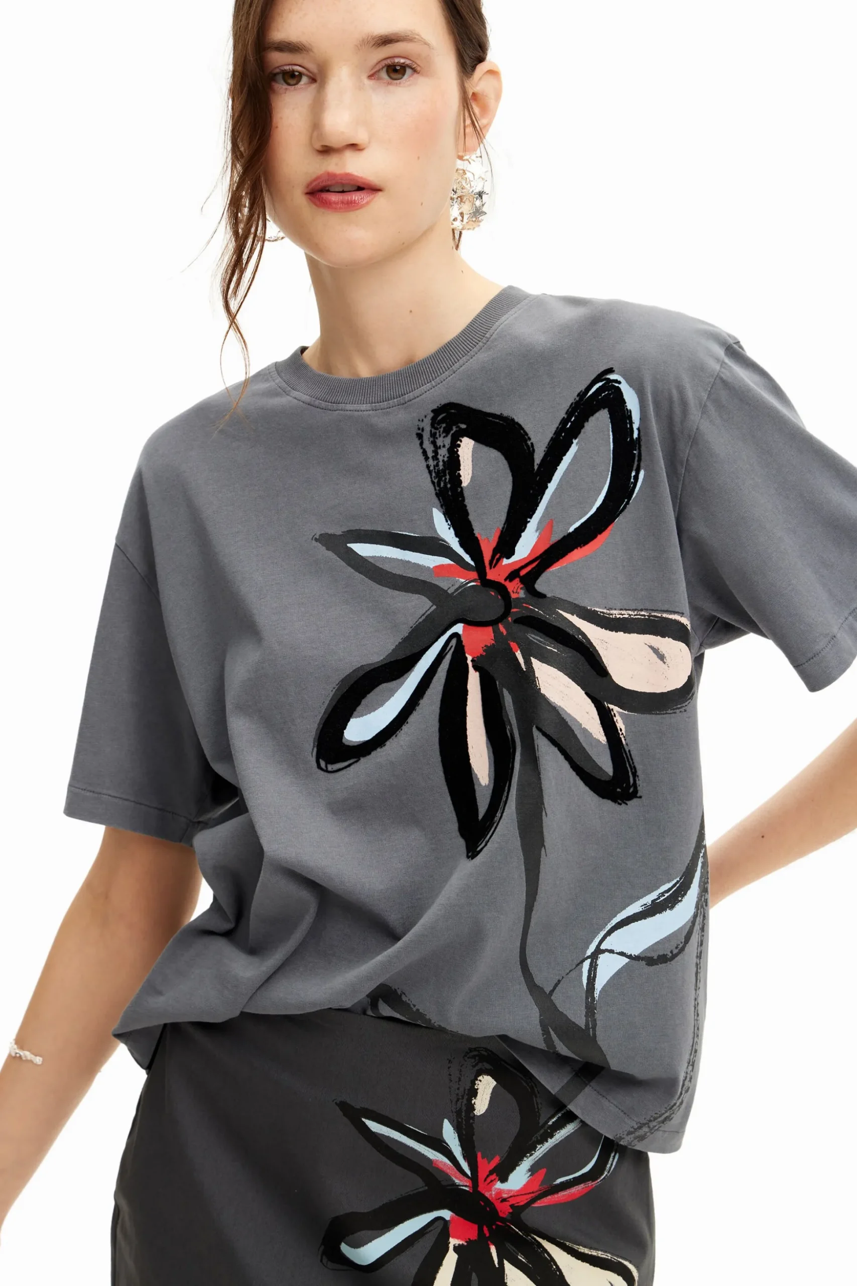 Flower illustration T-shirt