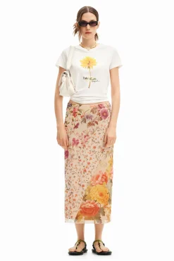 Flower illustration T-shirt