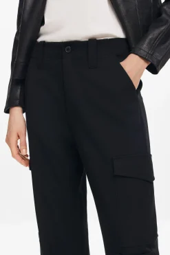 Fluid cargo pants