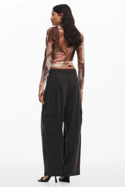 Fluid cargo pants