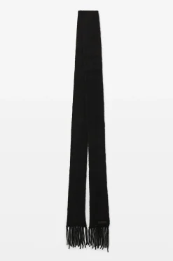 Gloves and scarf pack