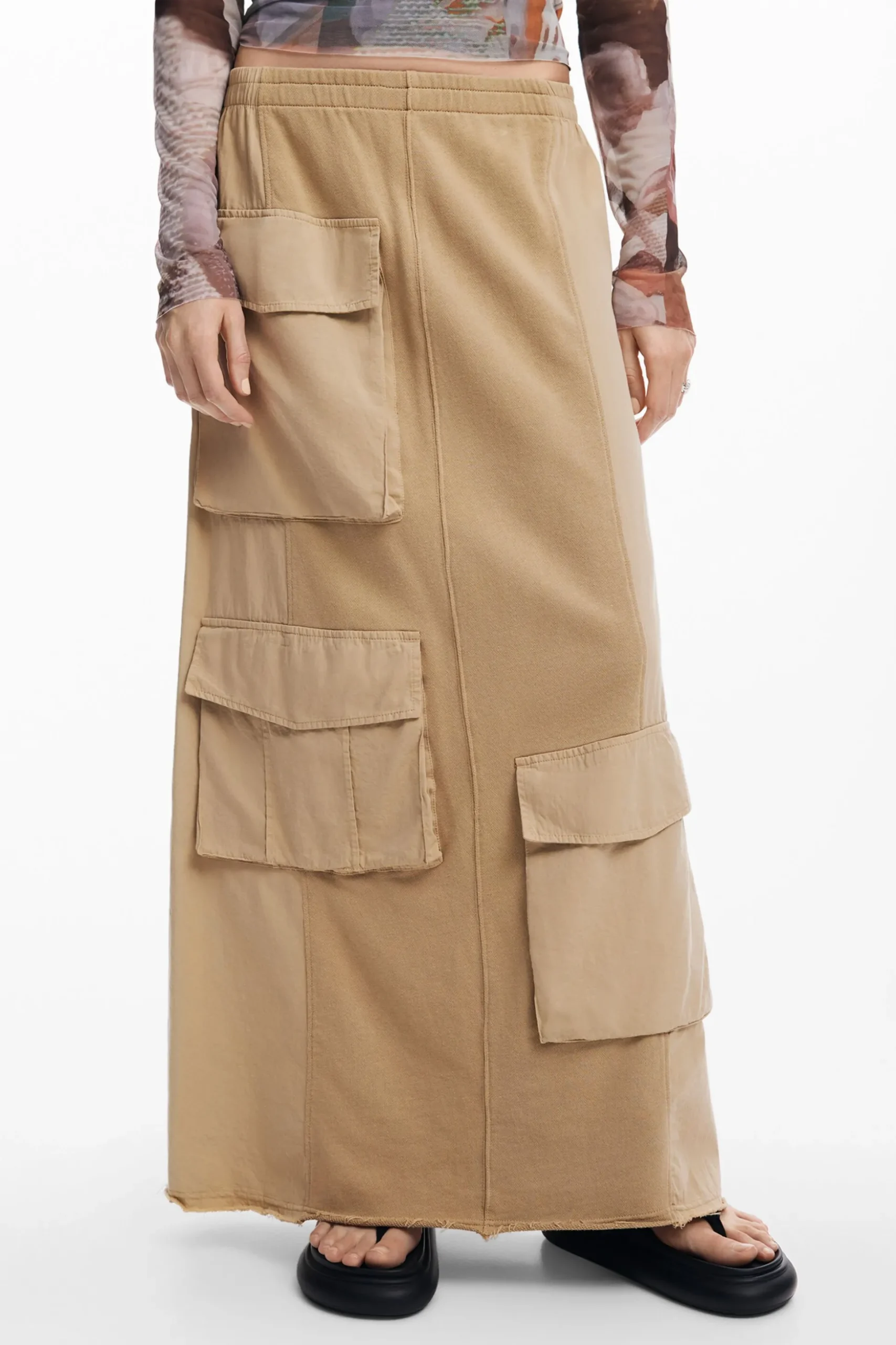 Long cargo knit skirt