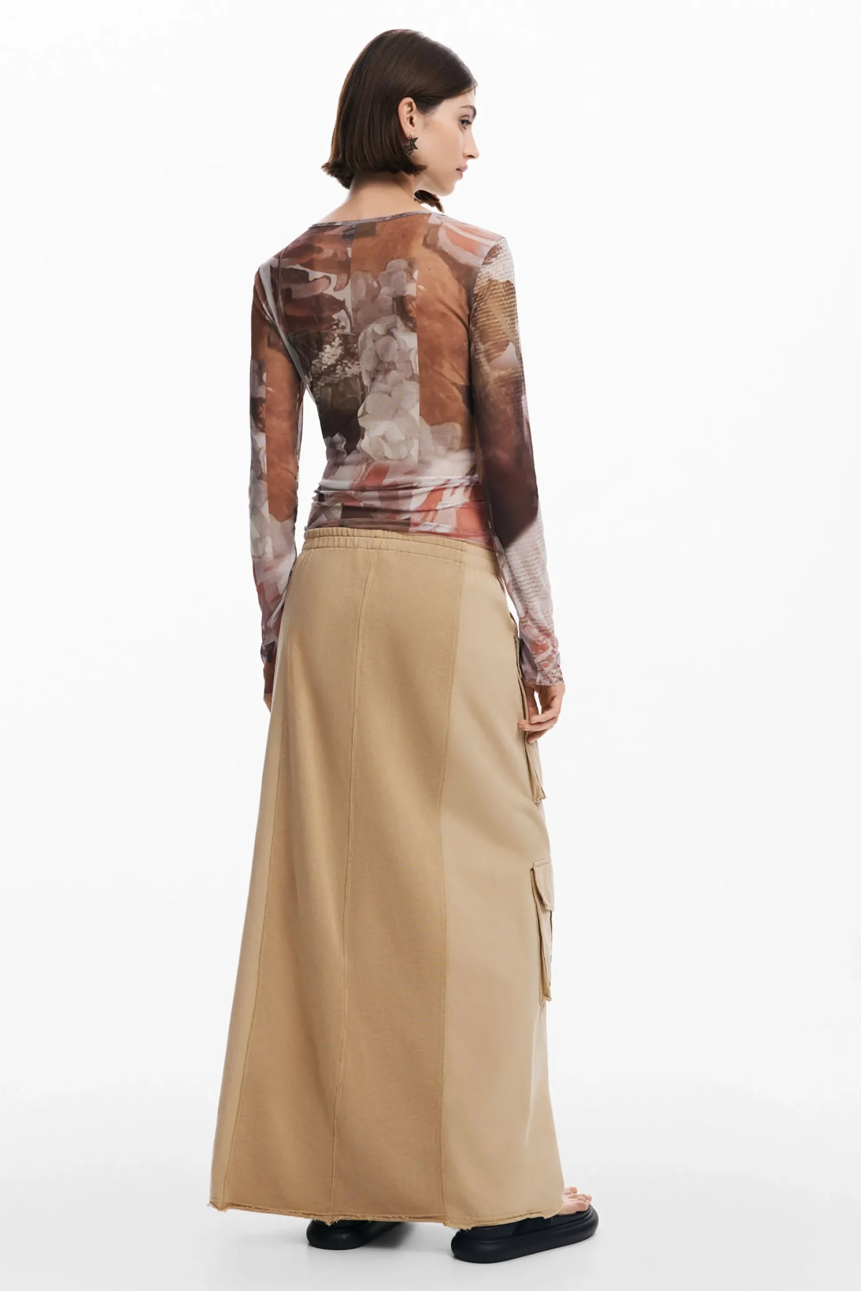 Long cargo knit skirt