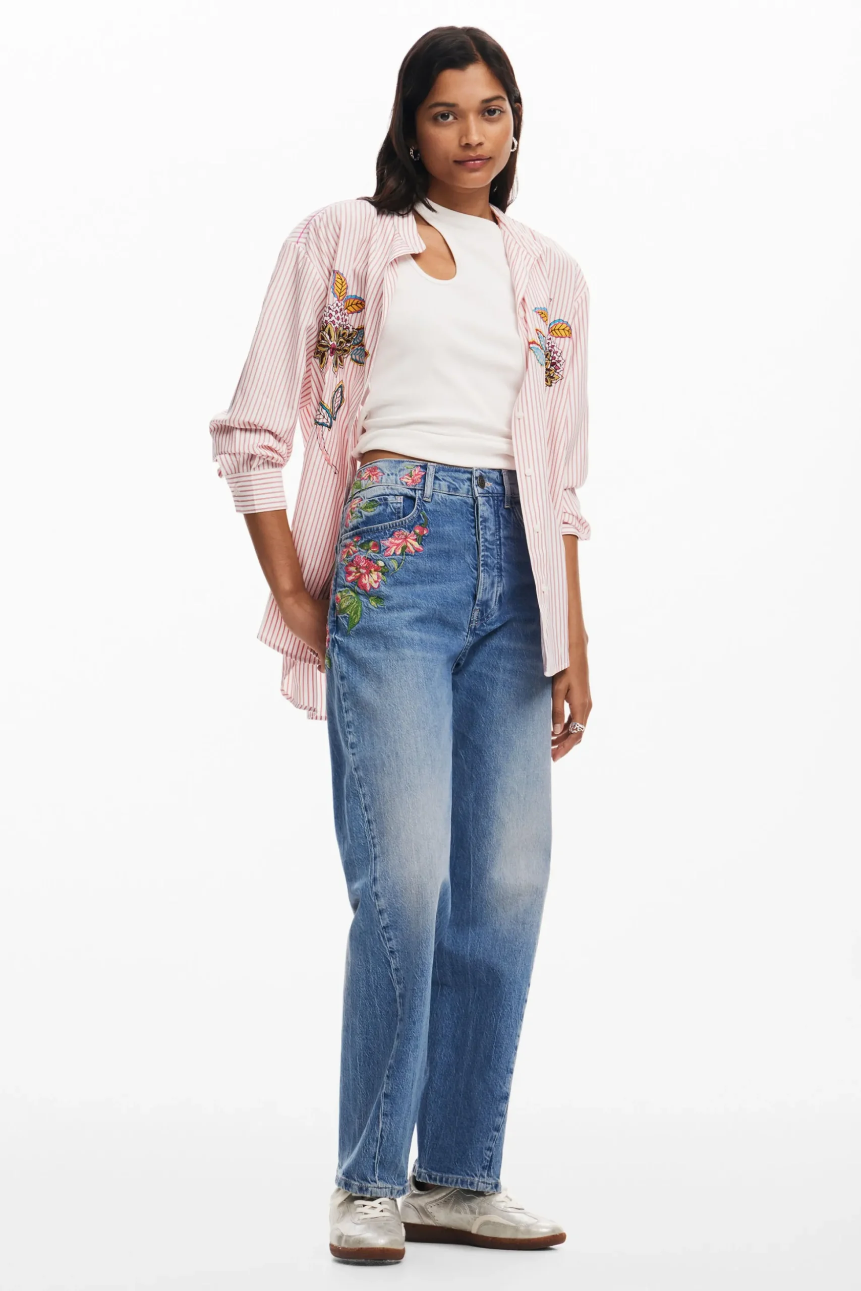 Long denim pants with flowers