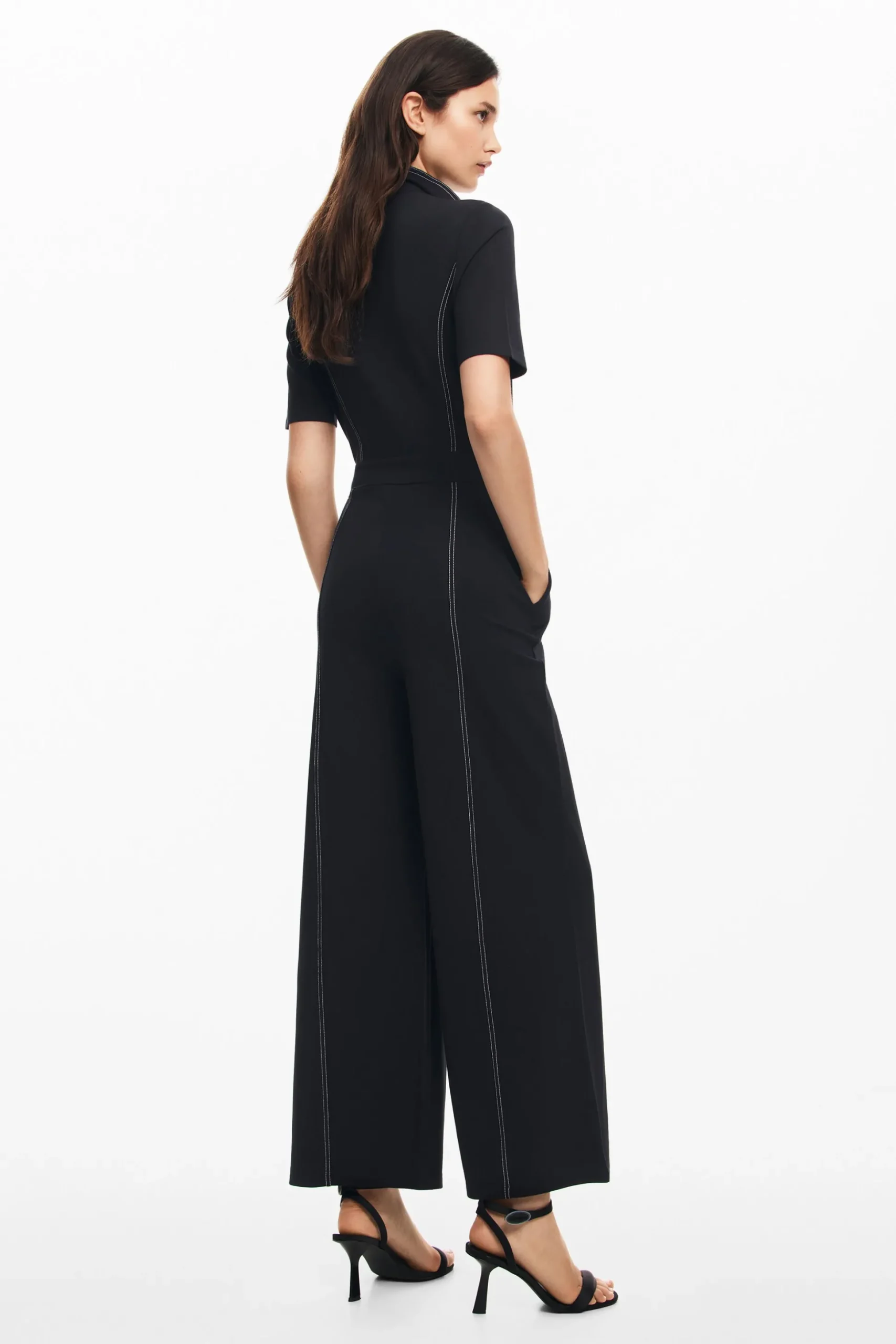 Long jumpsuit with topstitching