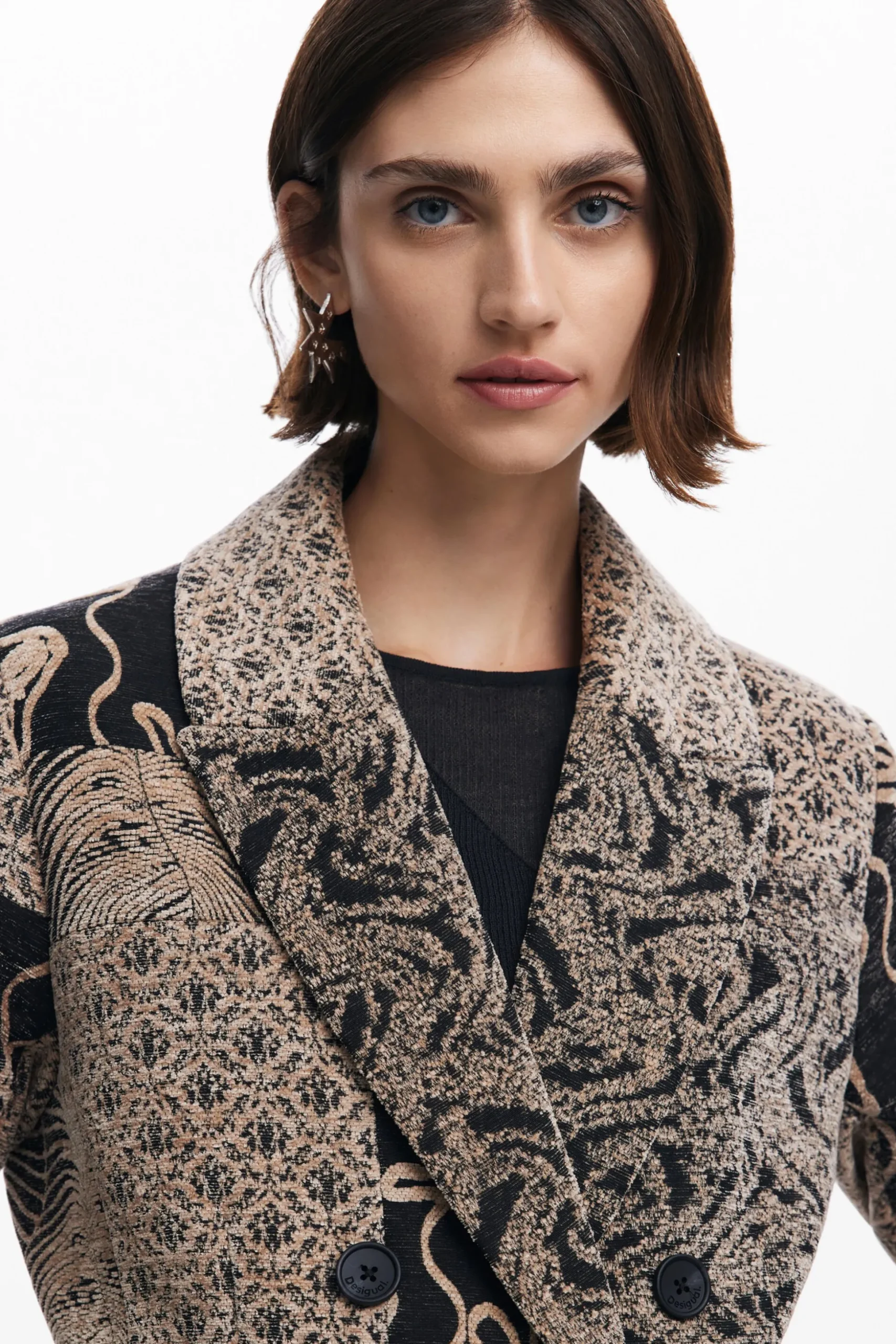 Long patch coat