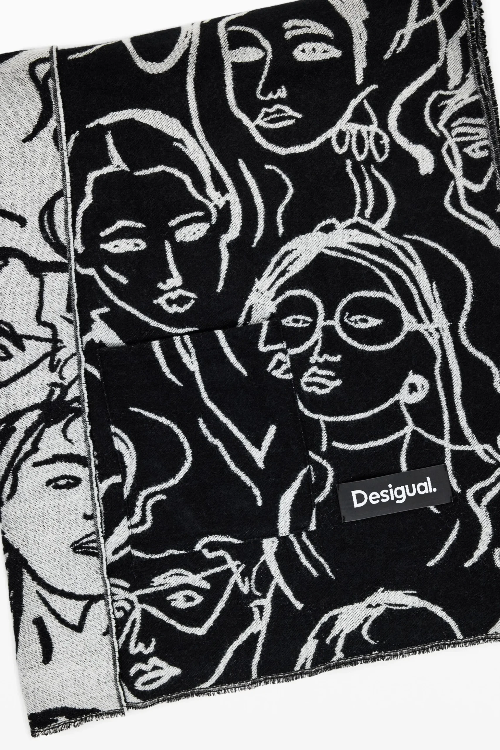 Long scarf with faces
