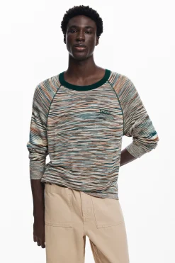 Long-sleeve T-shirt
