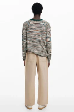 Long-sleeve T-shirt