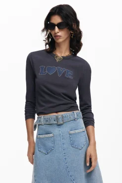 Love T-shirt