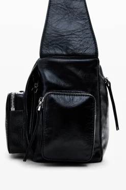 M leather pockets bag