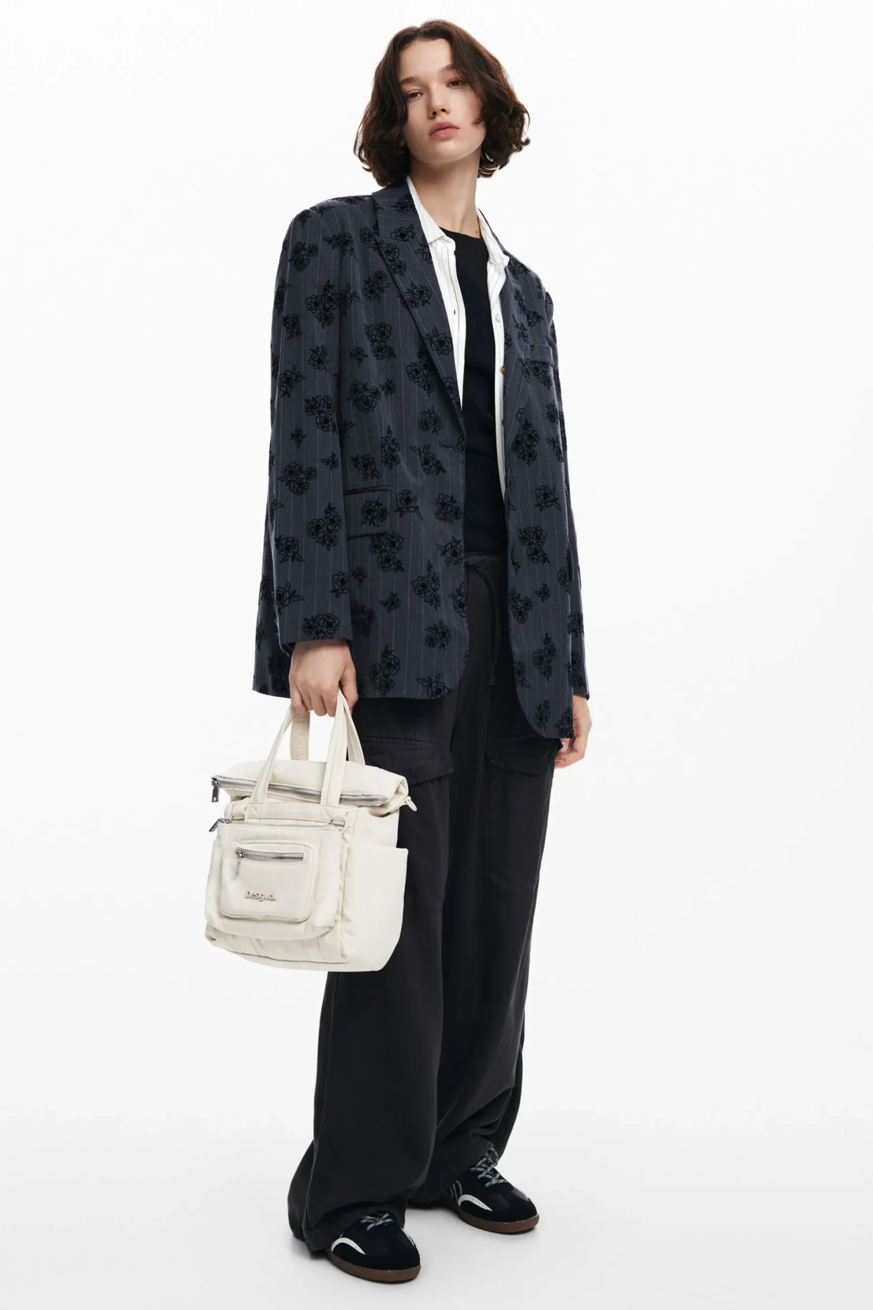 M multi-position Voyager backpack