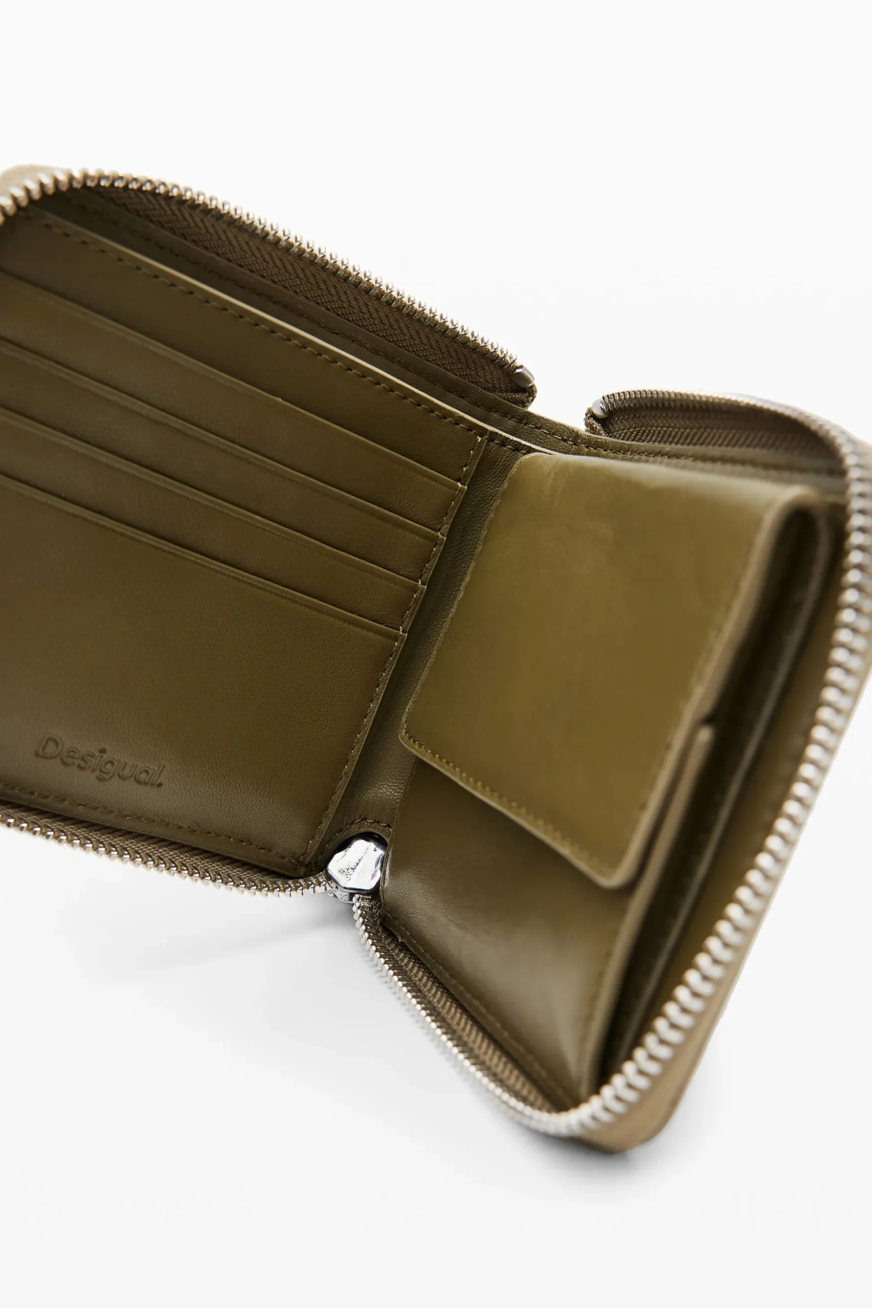 M padded leather wallet