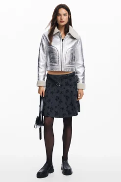 Metallic jacket