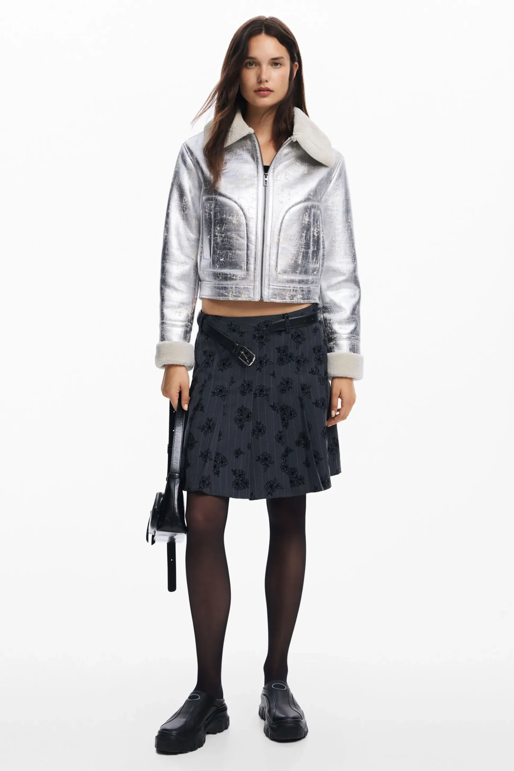 Metallic jacket