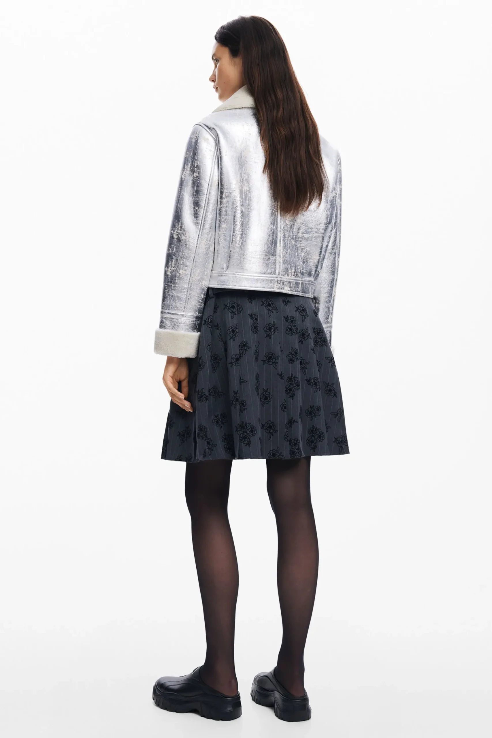 Metallic jacket