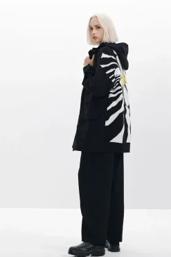 Multi-pocket lined parka