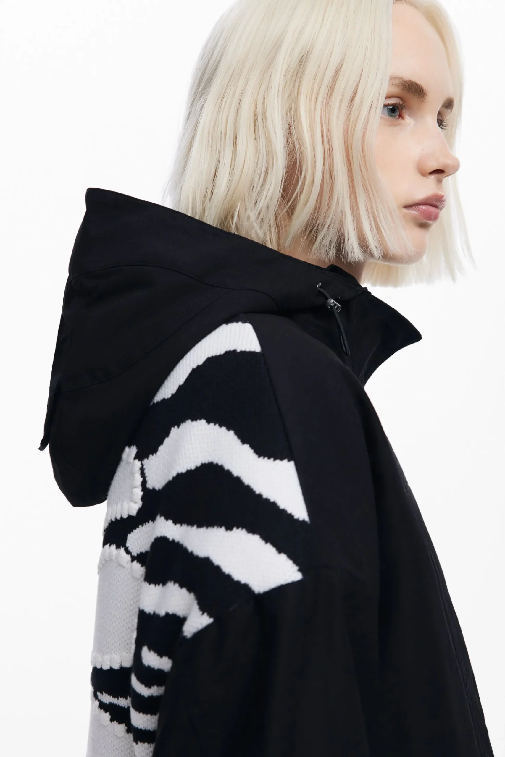 Multi-pocket lined parka