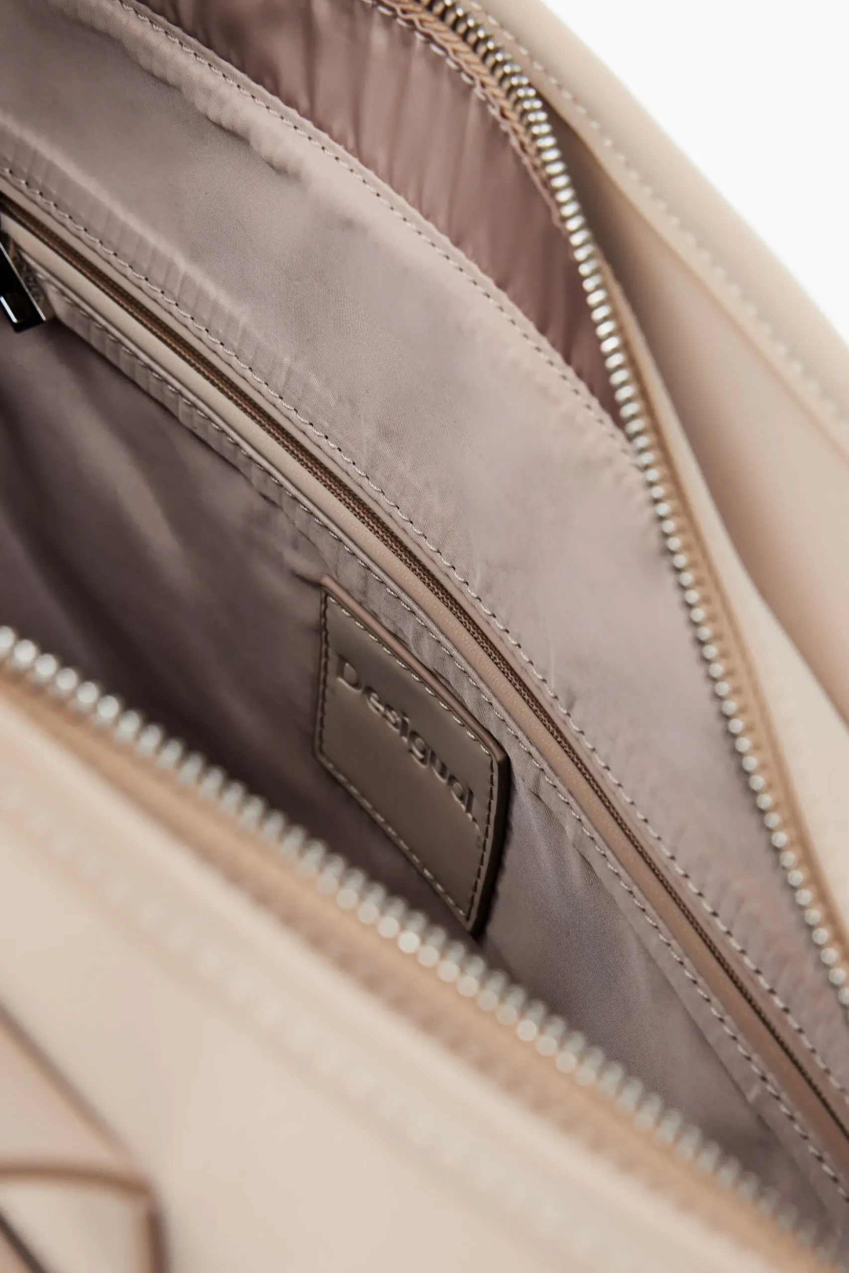 Multi-pocket shopper