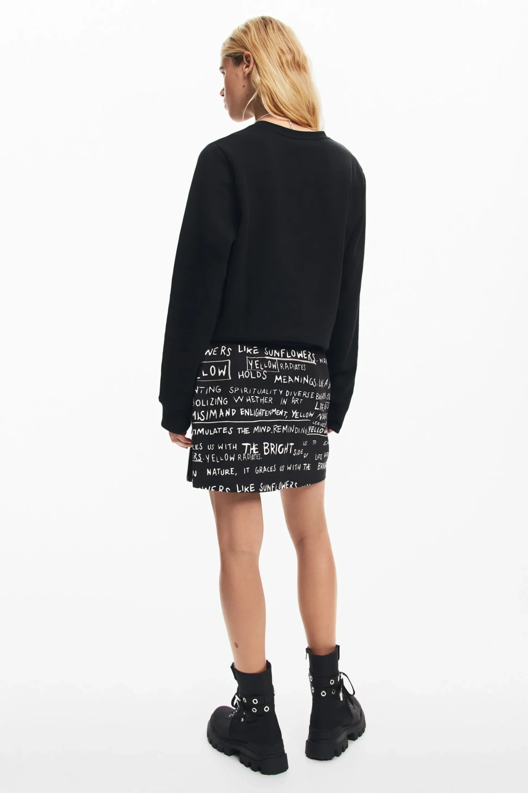 Phrase print miniskirt