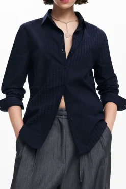 Plain shirt