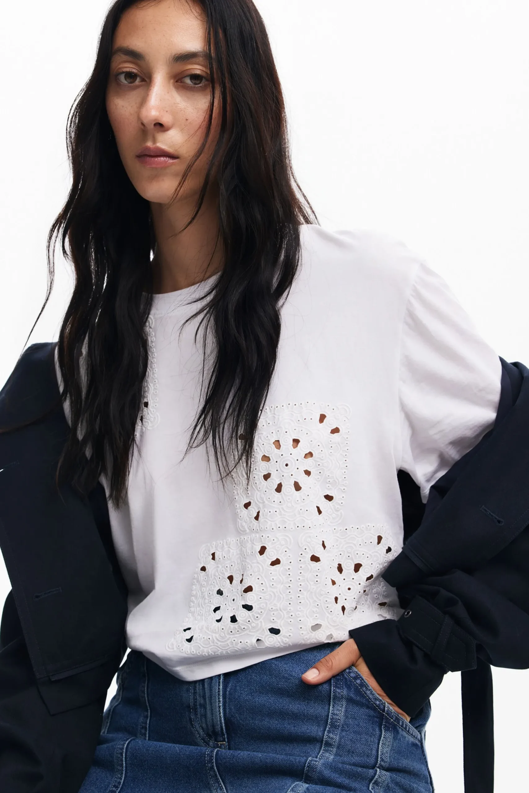 Plain T-shirt details